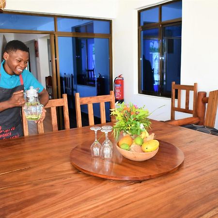 Private Backdoor Villa With Big Swimming Pool And Services Of Chef Included ディアニ・ビーチ エクステリア 写真