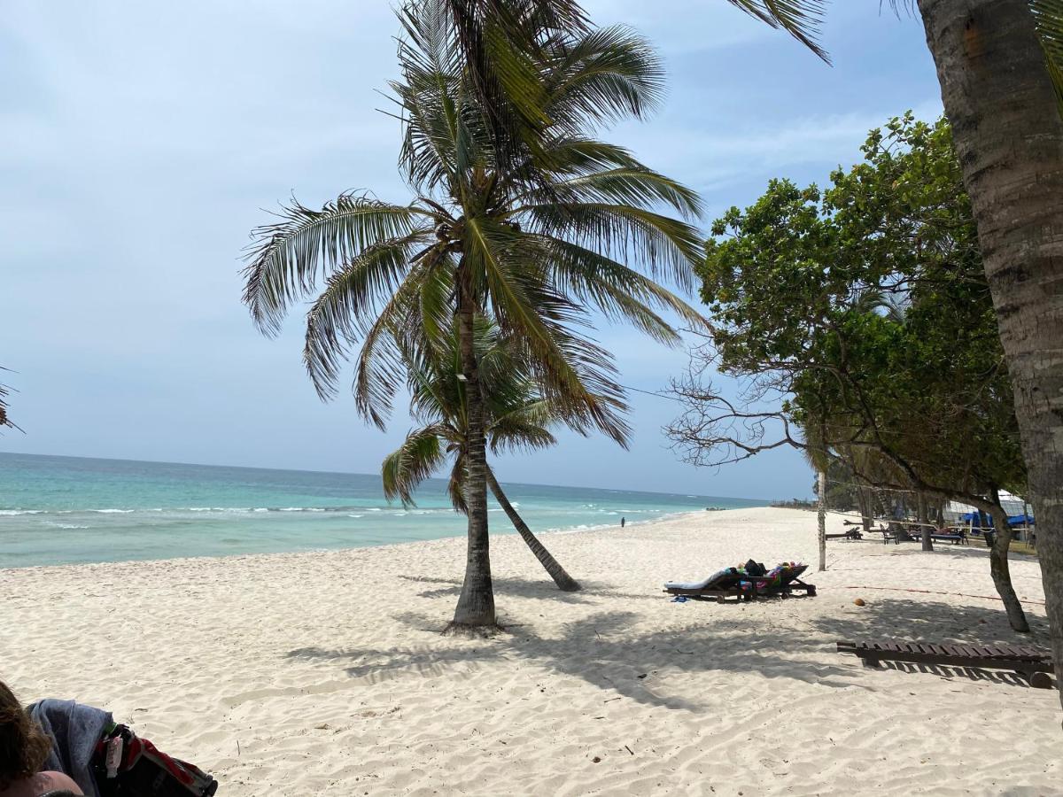 Private Backdoor Villa With Big Swimming Pool And Services Of Chef Included ディアニ・ビーチ エクステリア 写真