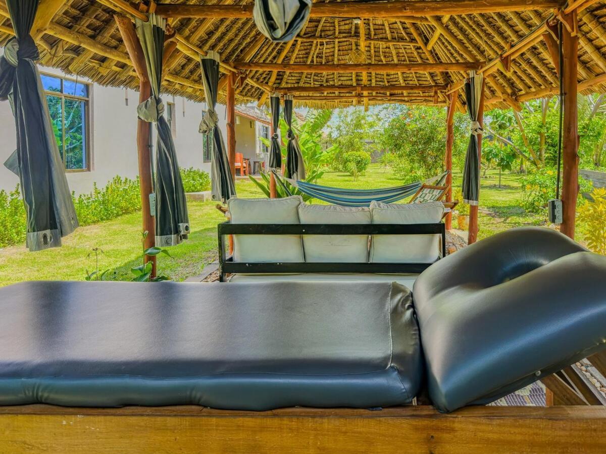 Private Backdoor Villa With Big Swimming Pool And Services Of Chef Included ディアニ・ビーチ エクステリア 写真