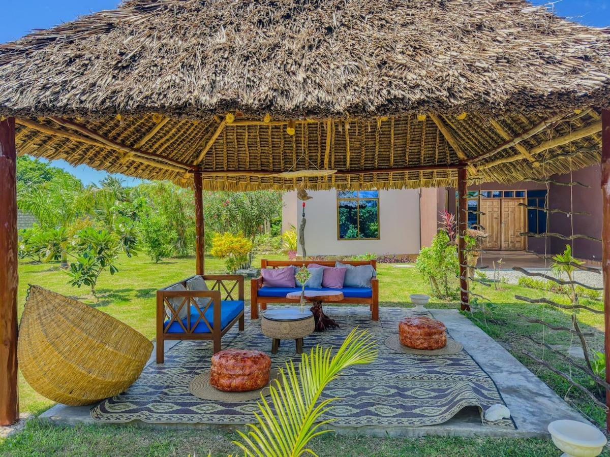 Private Backdoor Villa With Big Swimming Pool And Services Of Chef Included ディアニ・ビーチ エクステリア 写真