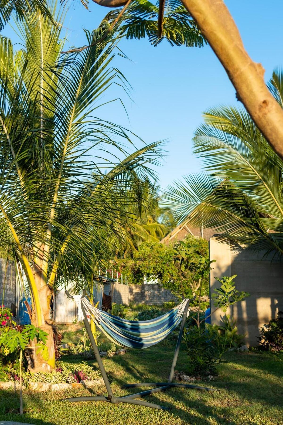 Private Backdoor Villa With Big Swimming Pool And Services Of Chef Included ディアニ・ビーチ エクステリア 写真